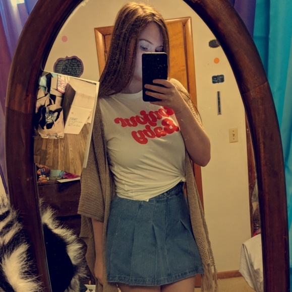 Meet your Posher, Kenzie - Picture 4 of 4